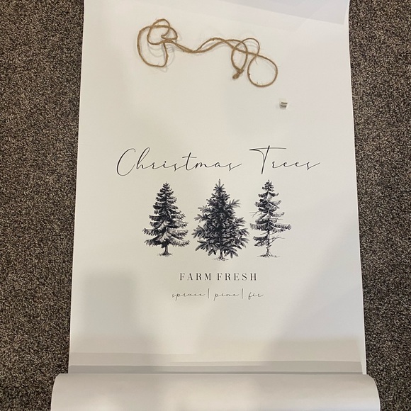 The Paper & Script Company - Christmas Tree Scroll (Wall Hanging) - Picture 3 of 3